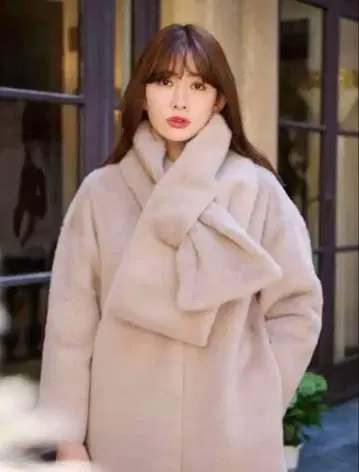 Her lip to Faux Fur Reversible Coat