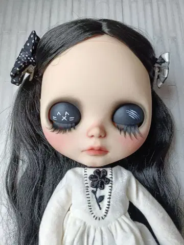 커스텀 브라이스 해외 작가님