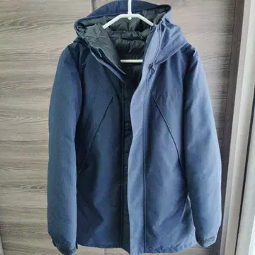 네이비 블루 다운 자켓