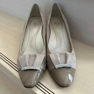 리즈라네 펌프스 24cm 3E