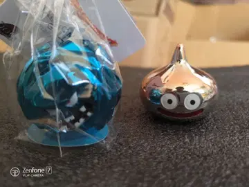 드래곤 퀘스트 메탈릭 몬스터즈 새상품 폭탄바위 중고 메탈슬라임