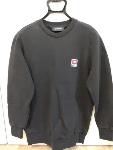 블랙 크루넥 트레이닝복