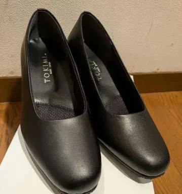 TOKIMI 펌프스 소가죽 4E 폭넓은 블랙
