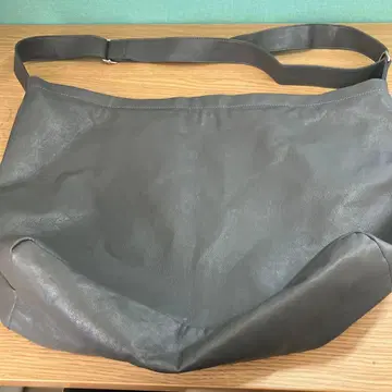 CLEL 루즈 빅 크로스백 숄더백