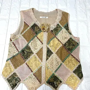 논논도르 므슈 사카키 레이스 패치워크풍 베스트