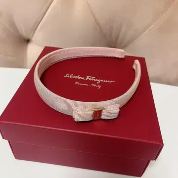 페라가모 머리띠