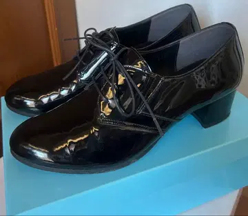 HIPS 레이스업 슈즈 블랙 에나멜