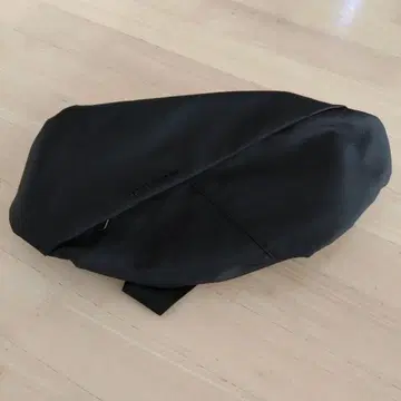 블랙 숄더백 2개의 컴파트먼트