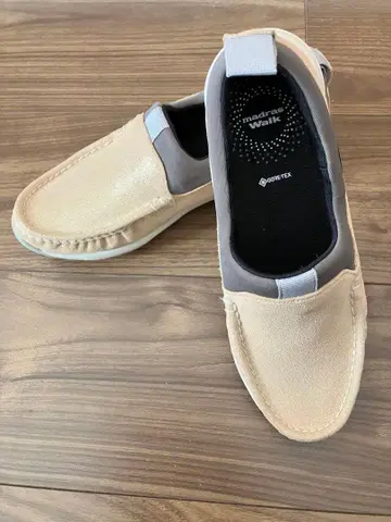 madras Walk GORE-TEX 베이지 골드 슬립온