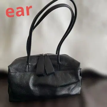 ear 블랙 가죽 핸드백 지퍼 포함