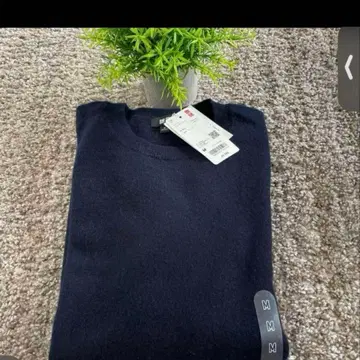 미사용 새상품 2025 캐시미어 100% UNIQLO 네이비 M 사이즈