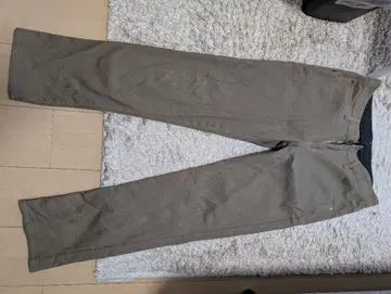 카키 데님풍 치노 팬츠 EDWIN