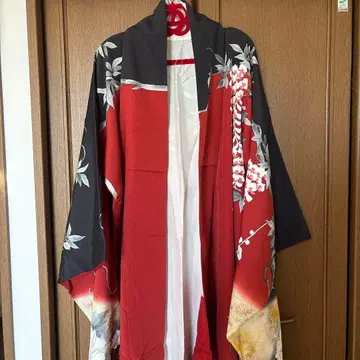 후리소데 빨강 검정 금색 모란 [ L 사이즈 상당 ] 고전
