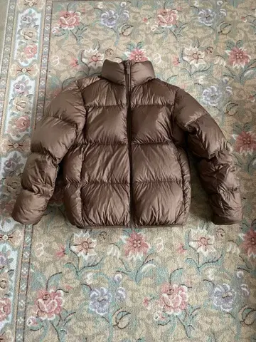 UNIQLO 울트라 라이트 다운 브라운 계열 M