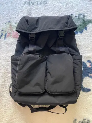 UNIQLO 멀티 포켓 백팩 블랙