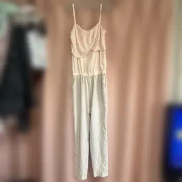 michellMacaron 프릴 장식 핑크 올인원