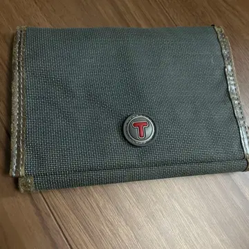 TOMORROWLAND 그레이 3단 폴더형 지갑