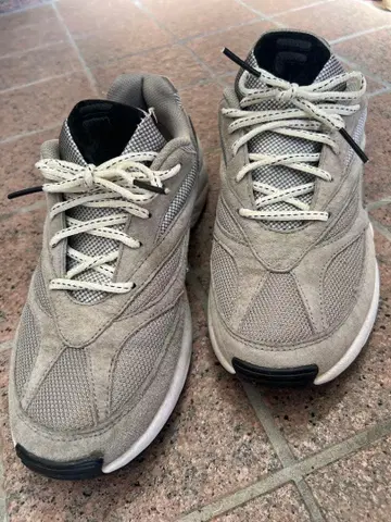 한정판 MONKYTIME FILA 스니커즈 그레이 스웨이드 가죽 메쉬