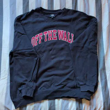 Vans OFF THE WALL 블랙 크루넥