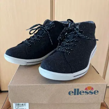 ellesse 원적외선 효과로 따뜻한 하이컷 부츠
