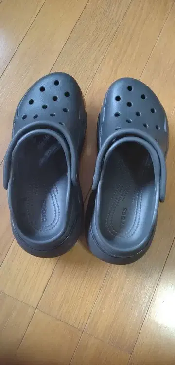 크록스 블랙 버블 크러쉬