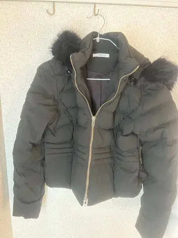 LIP SERVICE 블랙 다운 자켓