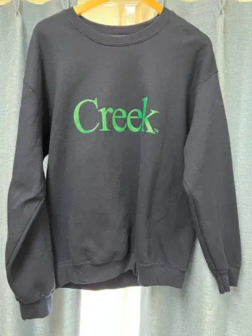 Creek 네이비 맨투맨
