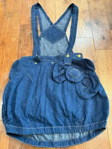 키티 스커트 메르시보쿠 콜라보 헬로키티