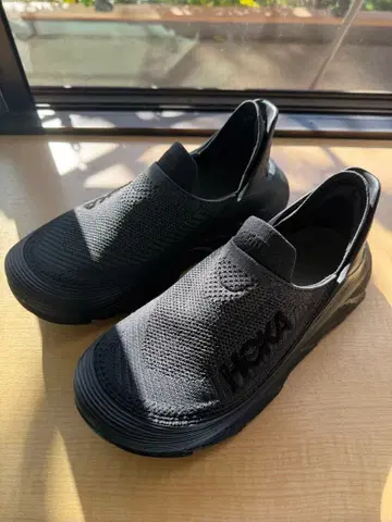 HOKA 블랙 RESTORE TC 리스토어 TC