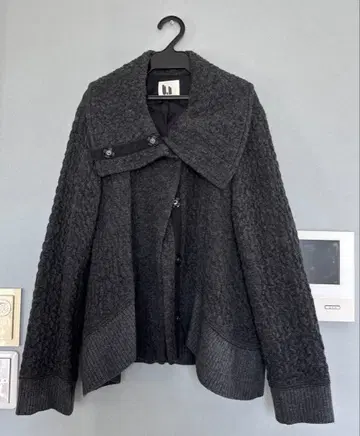 t.b 그레이 니트 숏코트 버튼 울 80%