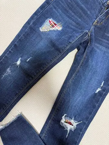 데미지 가공 스키니 데님