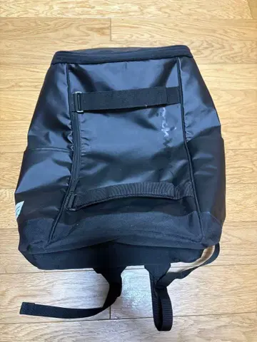 챔피언 블랙 백팩