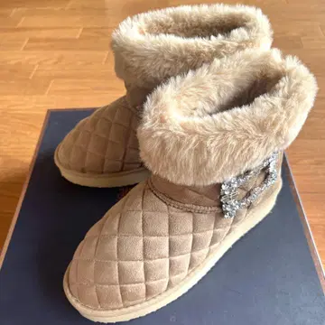 [ 미사용 새상품 ] Rady 비쥬 퀼팅 어그 부츠 M 사이즈 베이지