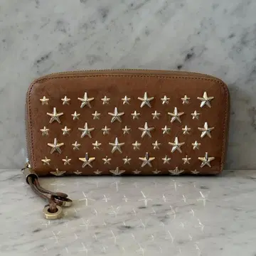 JIMMY CHOO 지미추 라운드 지퍼 장지갑 스터드 천연 가죽