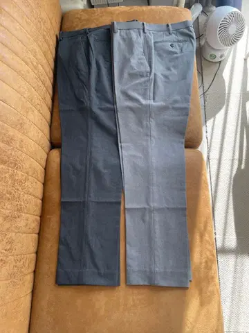 유니클로 감동 팬츠 미사용 새상품 2개 세트 (택을 떼어서 없습니다)