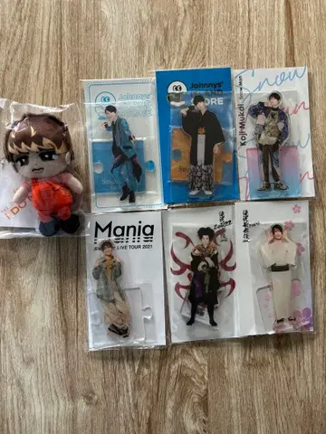 무카이 코지 아크릴 스탠드와 스노우 칠 누이 세트