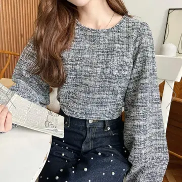 새상품 moment 컬러 트위드 볼륨 슬리브 풀오버 블랙