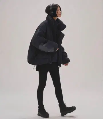 새상품 todayful Monster Down Jacket 블랙 36