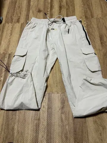 pvot 나일론 팬츠