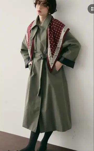 비건 가죽 배색 롱 트렌치코트