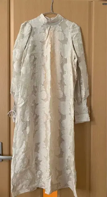 아이보리 롱 드레스