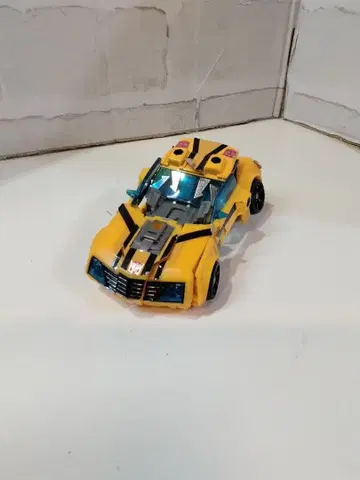 AM-02 디럭스 클래스 범블비 / 트랜스포머 프라임