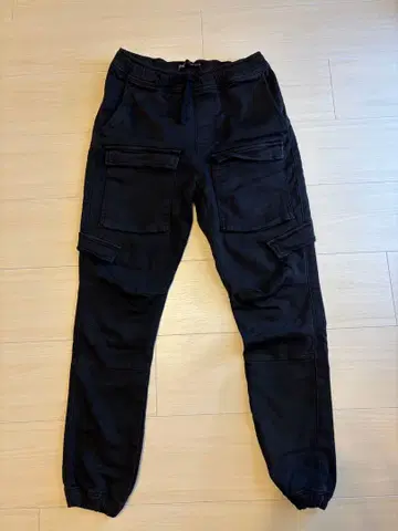 ZARA 블랙 카고 팬츠