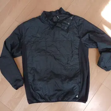 adidas 블랙 모크넥 풀오버