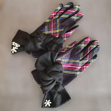 체크 무늬 비쥬 장식 리본 장갑 미사용