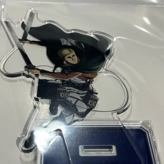 진격의 거인 어택온 메모리 엘빈 아크릴 스탠드 판매