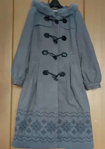 엑시즈팜 후드 부착 그레이 더플 코트