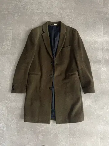 올리브 그린 체스터 코트