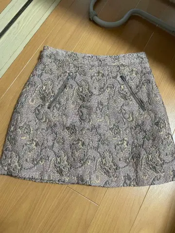 스나이델 미니 스커트