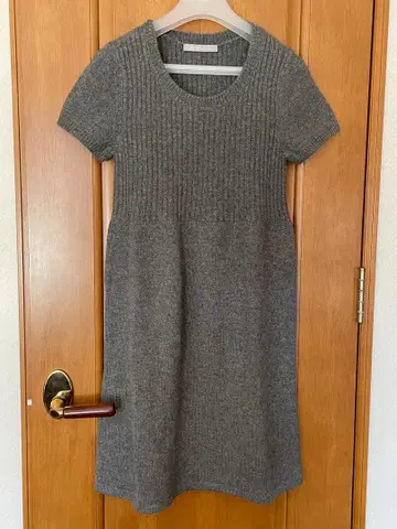 캐시미어 100% 그레이 반팔 니트 원피스 038